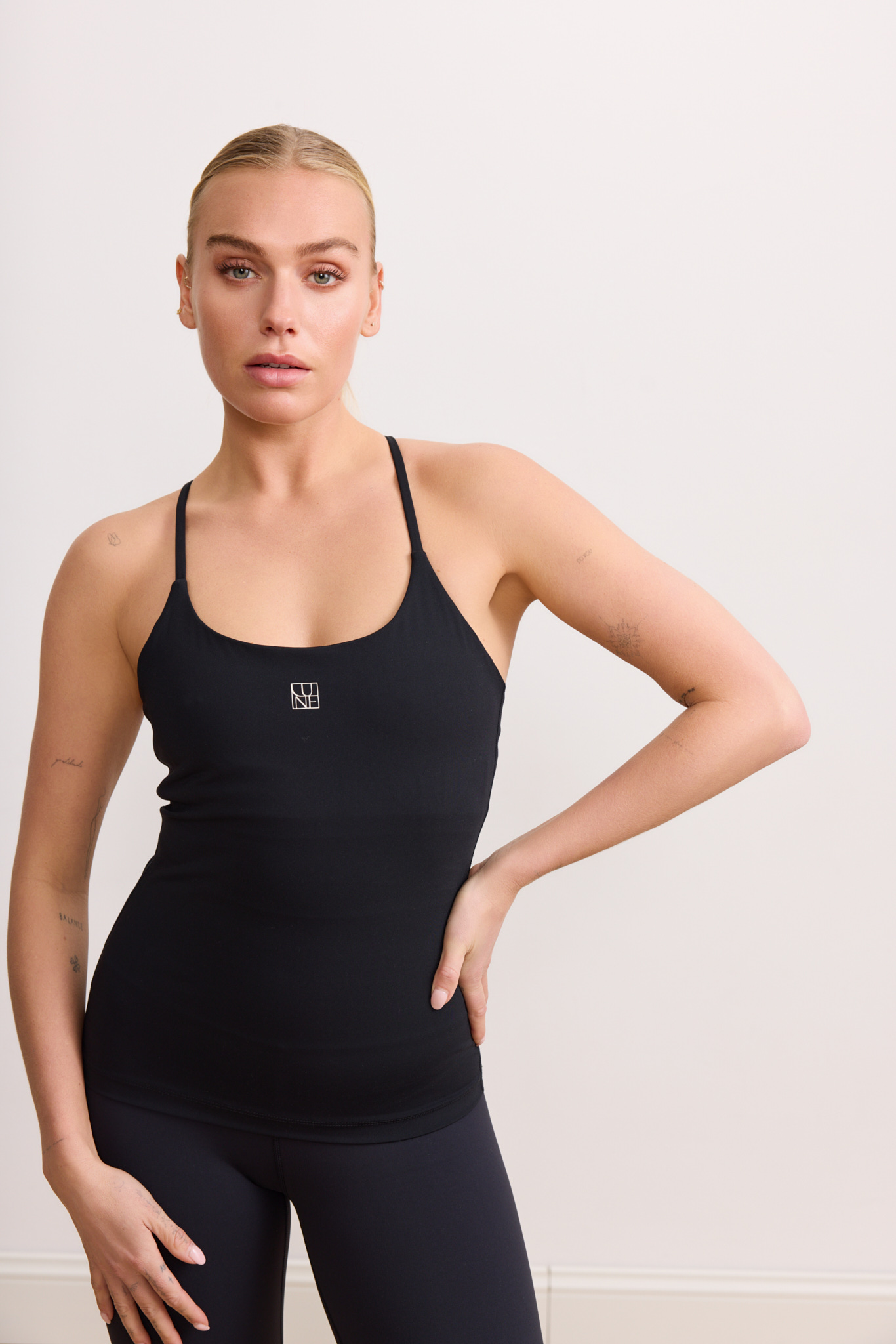 RIVER LIFT perfect tanktop - Black