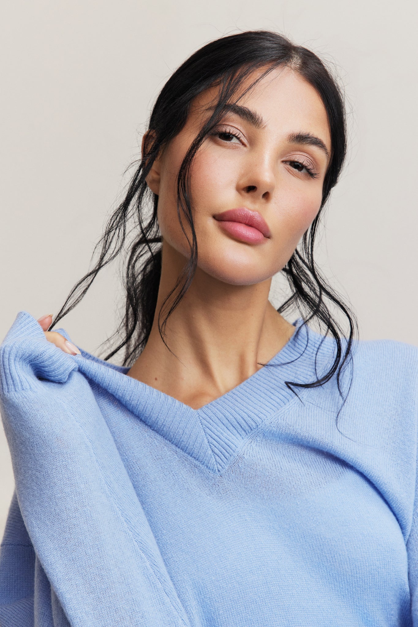 Carli V Neck Sweater - Brilliant Blue