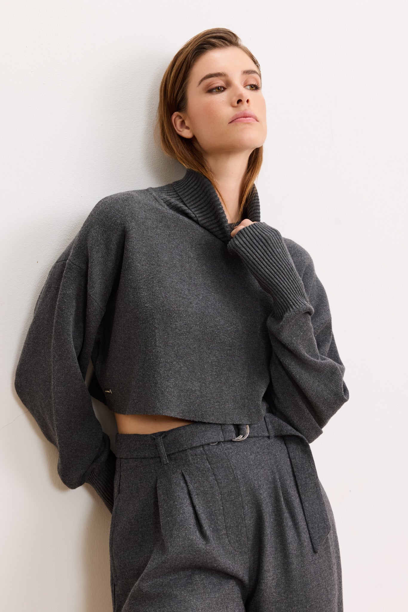 OLLY cropped sweater - Dark Grey